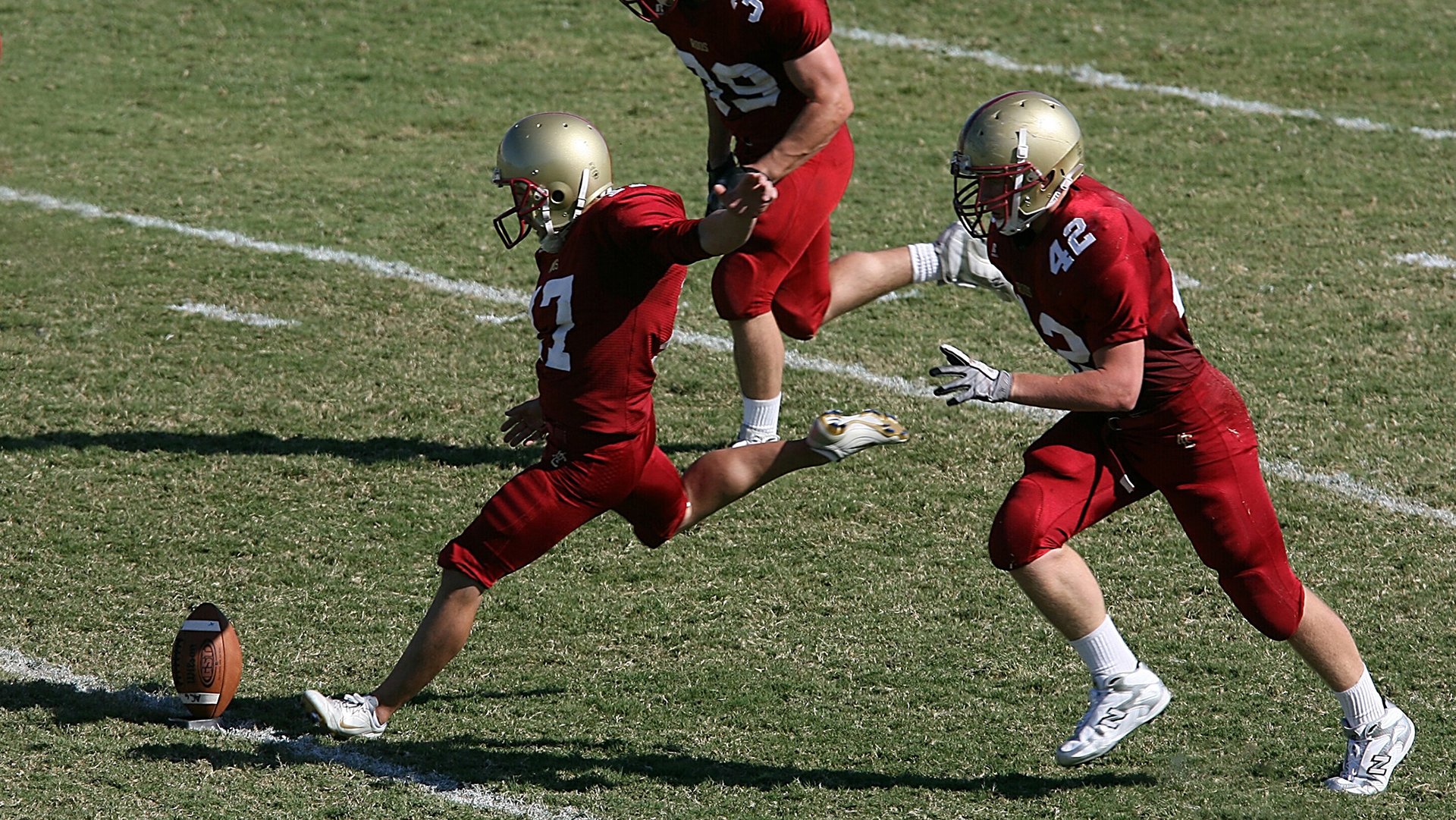 赛季末冲刺，谁能实现“逆转奇迹”？